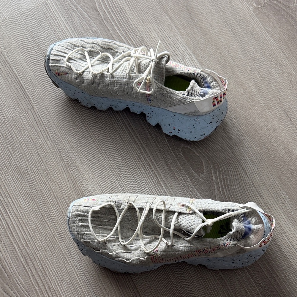 Nike mens space hippie 10.5